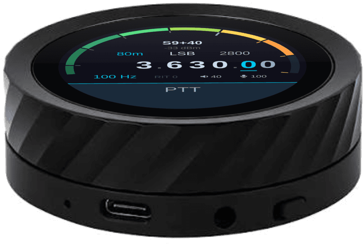 VFO-Knob Black: an all-black knob with a round display, showing its USB-C port and 3.5 mm jack